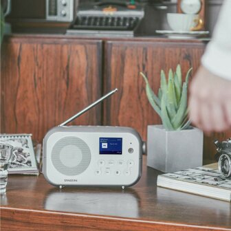 Sangean DPR-42BT White-Grey DAB+/FM radio wit grijs met bluetooth werkt op batterijen/netadapter