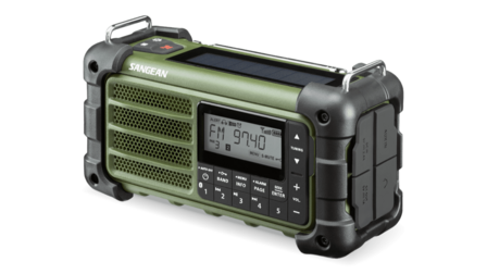 Sangean Survivor MMR-99 AM/FM radio Forest Green met zonnepaneel en dynamo voorkant rechts