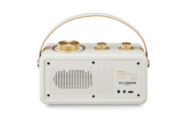 Sangean RA-101 Ivory Gold draagbare FM radio met bluetooth en aux speaker oplaadbaar ivoor goud achterzijde